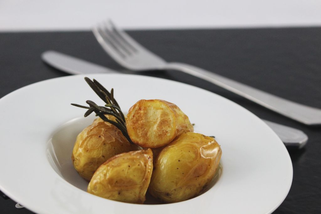 Rosmarinkartoffeln mit Hagelsalz in Olivenöl
